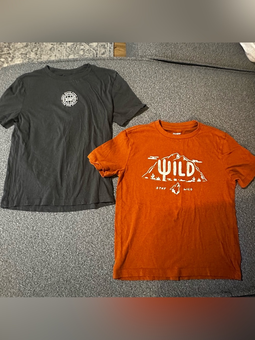 Boys Medium Old Navy Graphic Tees (2)
